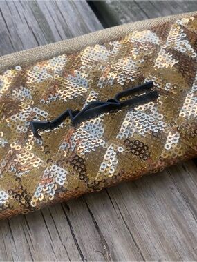 💄✨MAC- Gold Sequin Makeup Bag✨WATCH VIDEO for sparkles!✨